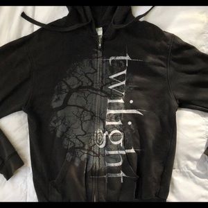 !!ISO!! TWILIGHT SAGA HOODIEE!!!